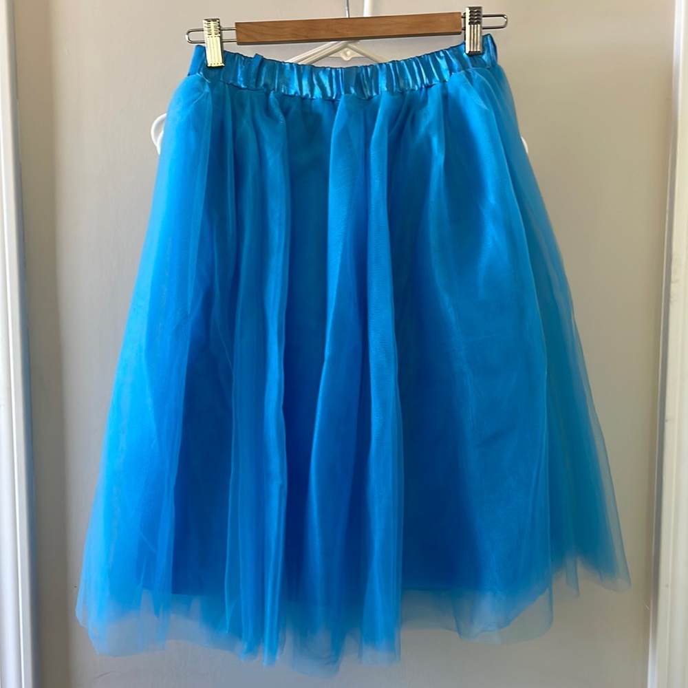 Below knee tulle skirt